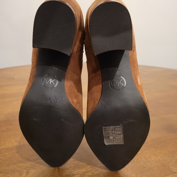 Michael Kors Gemma Ankle Boot - Picture 5 of 7